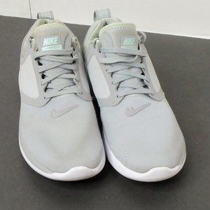SOLD-Women's Nike Gray Luna Solo-AJ1661-001Running shoe Size 9